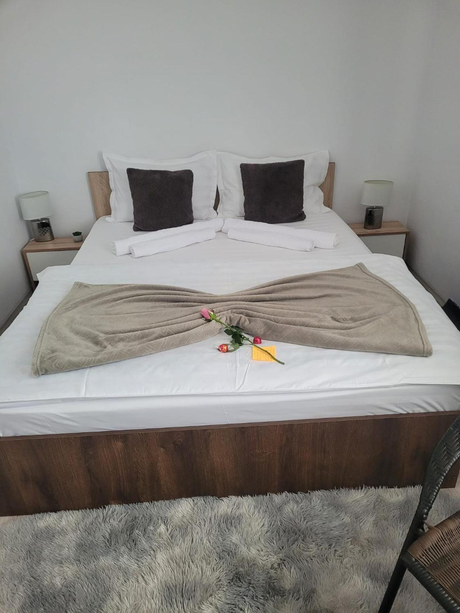 Vila Emma Risnov Bagian luar foto